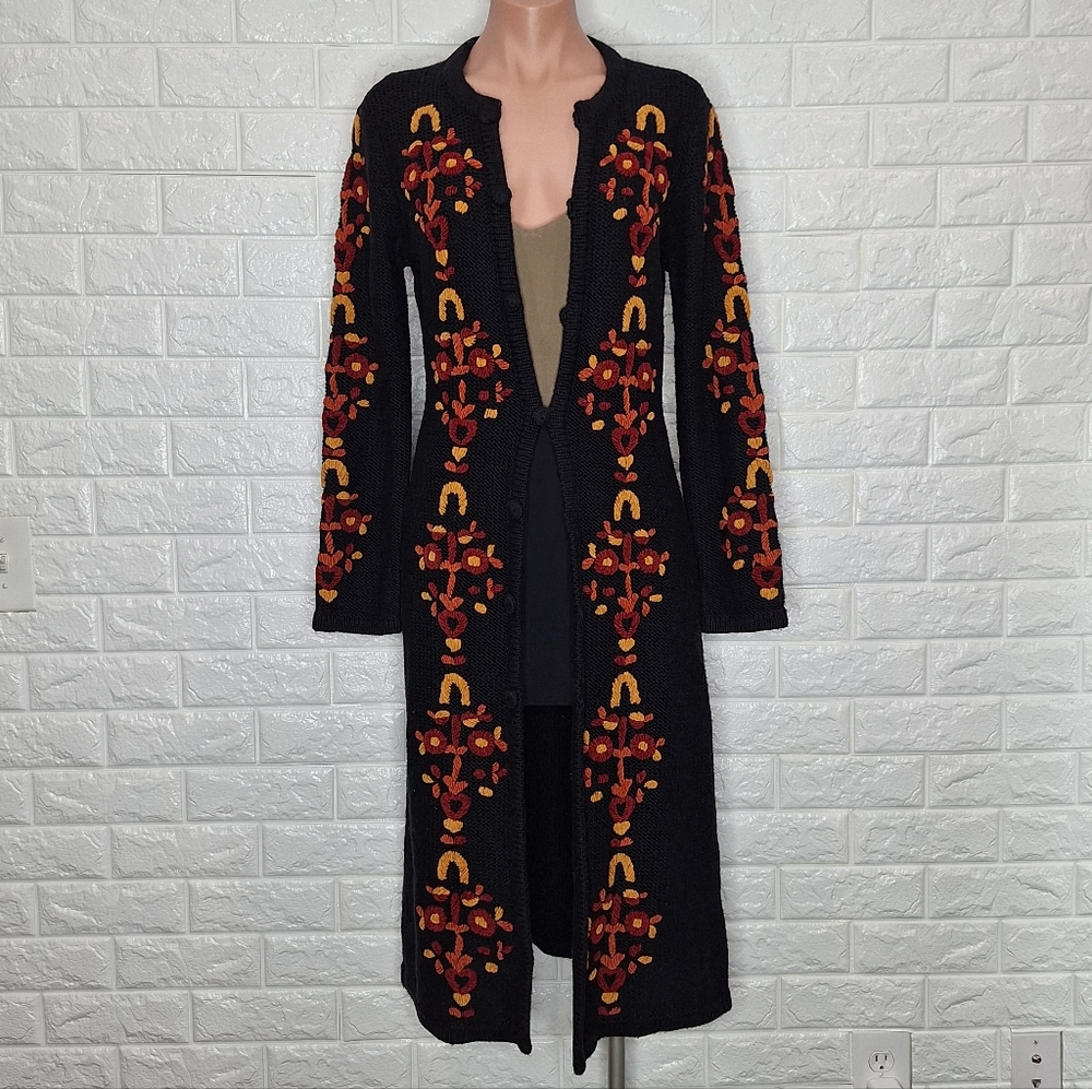 Vintage Moda International Black Chunky Knit Sweater Duster Floral Embroidered